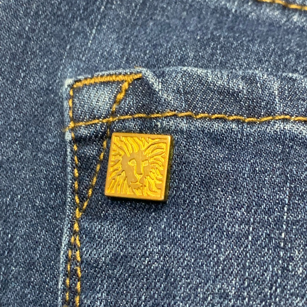 Anne Klein Women's Blue Denim Shorts - Picture 4 of 11